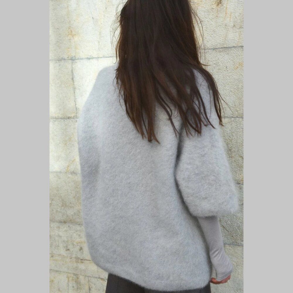 NWT H&M Edition Premium Selection Oversized Mohair Blend Sweater Size M - Picture 2 of 10